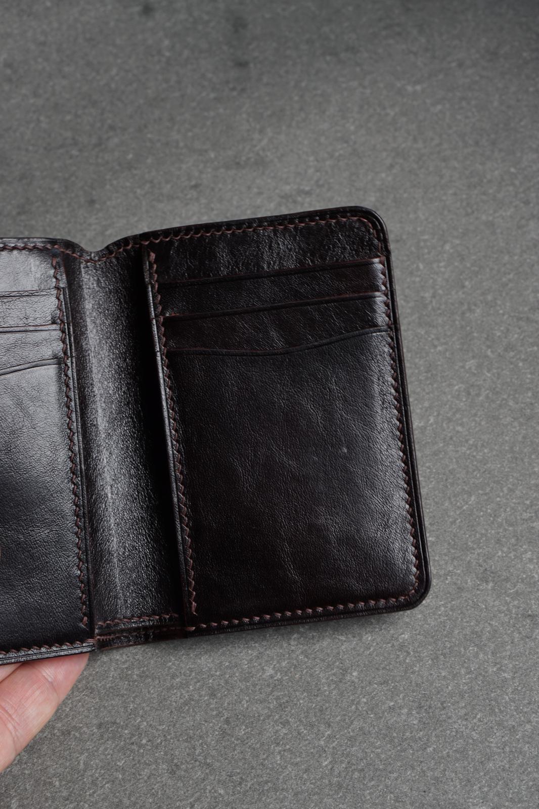 Portofel din piele lucrat 100% manual din piele