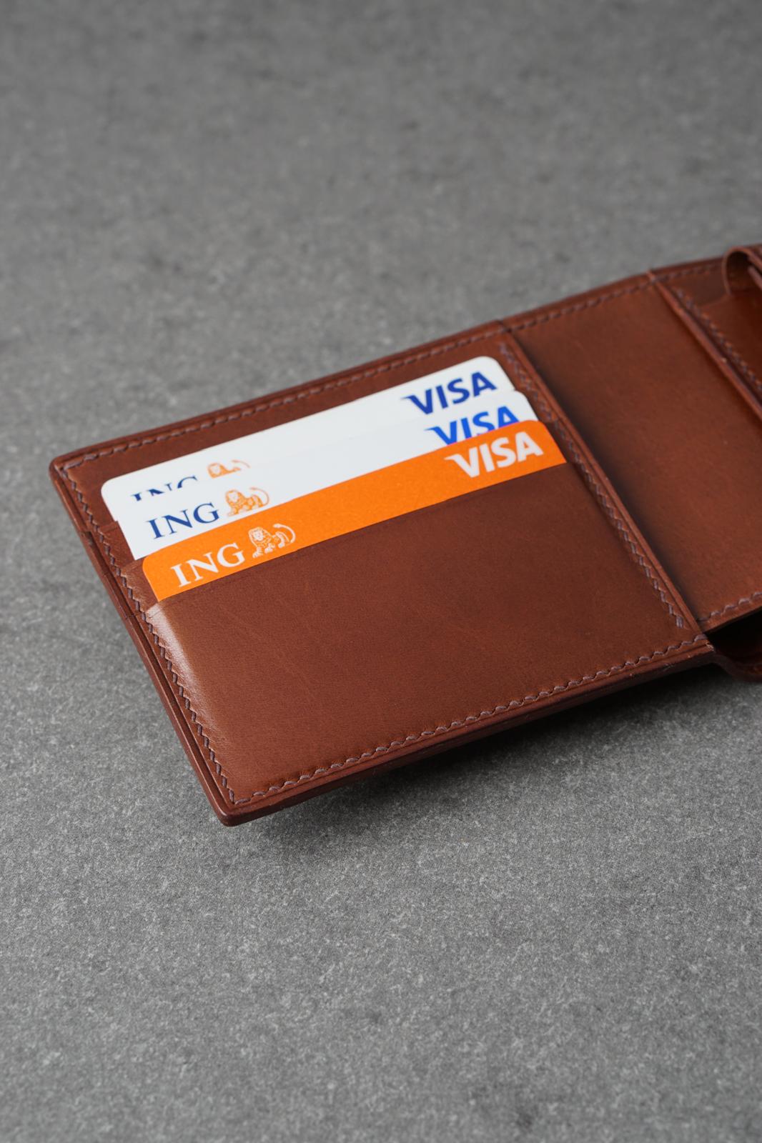 Portofel din piele lucrat 100% manual din piele naturală, Maro