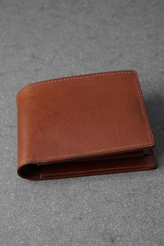 Portofel din piele lucrat 100% manual din piele naturală, Maro