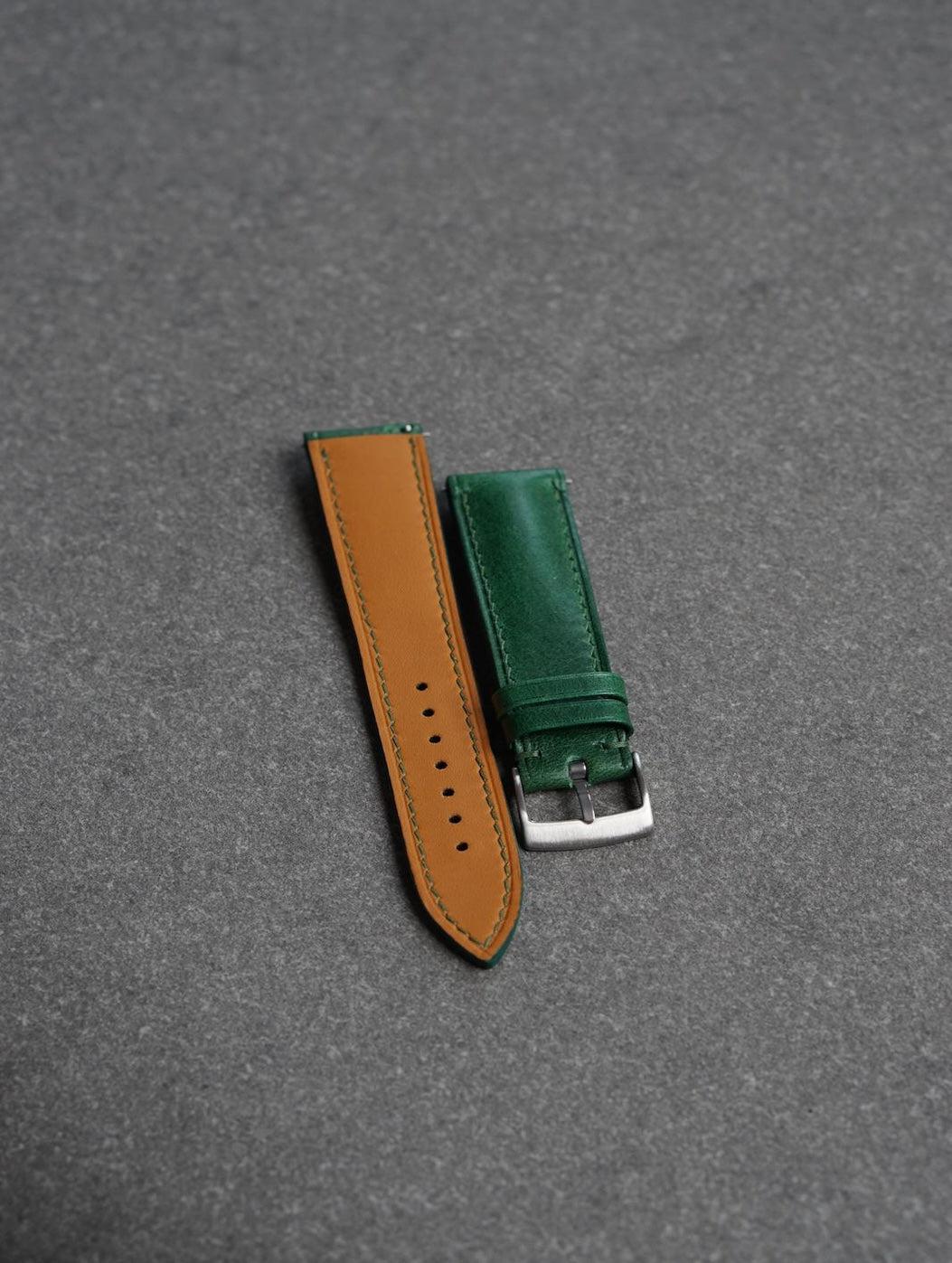 Curea de ceas profil Bombat din piele full-grain verde Buttero + Zermatt