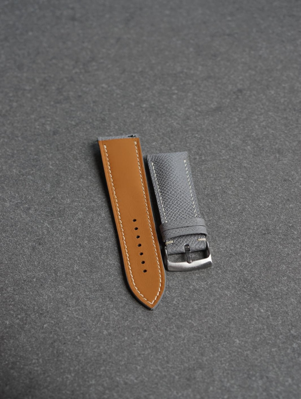 Curea de ceas profil bombat din piele full-grain gri Epsom + Zermatt