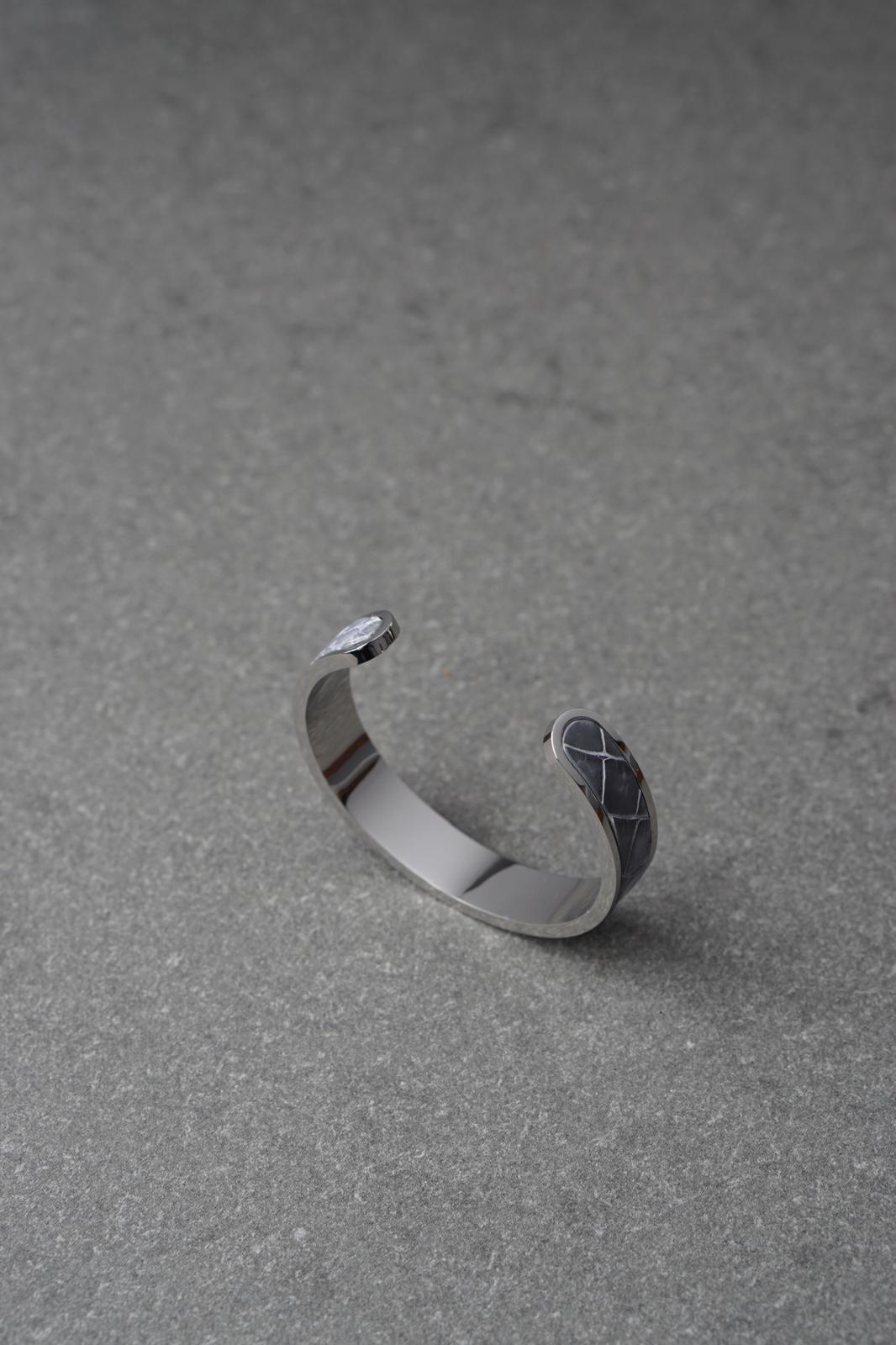 Bratara dama din inox 316 L cu insertie de piele gri