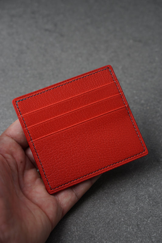 Portofel pentru carduri din piele, lucrat 100% manual din piele culoarea roșie si interior gri