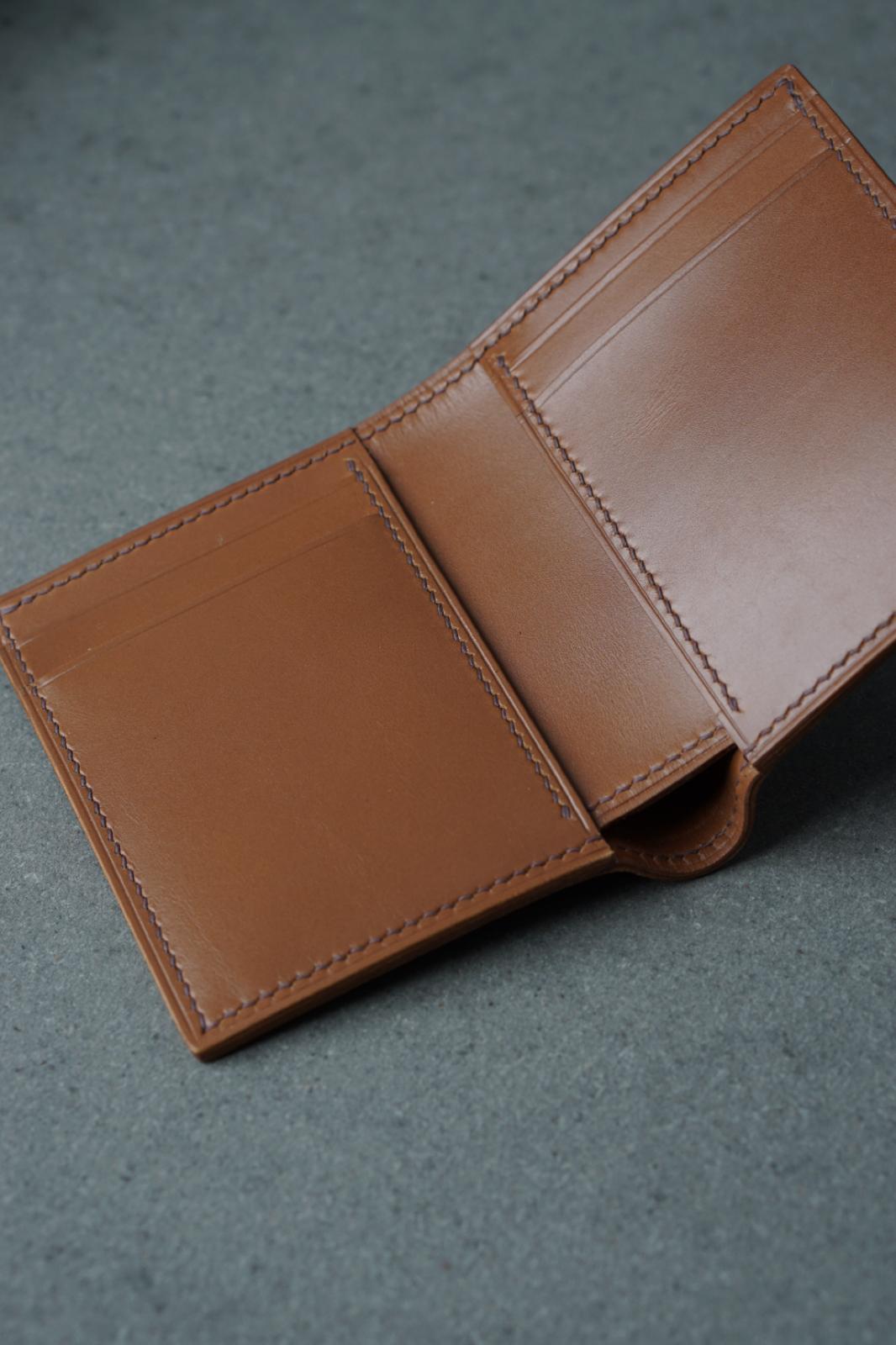 Portofel din piele lucrat 100% manual din piele