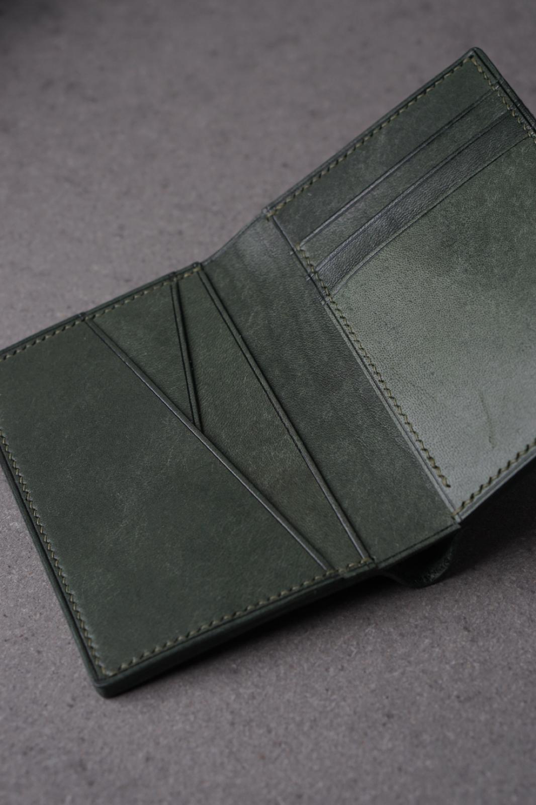 Portofel din piele lucrat 100% manual din piele naturală, Verde
