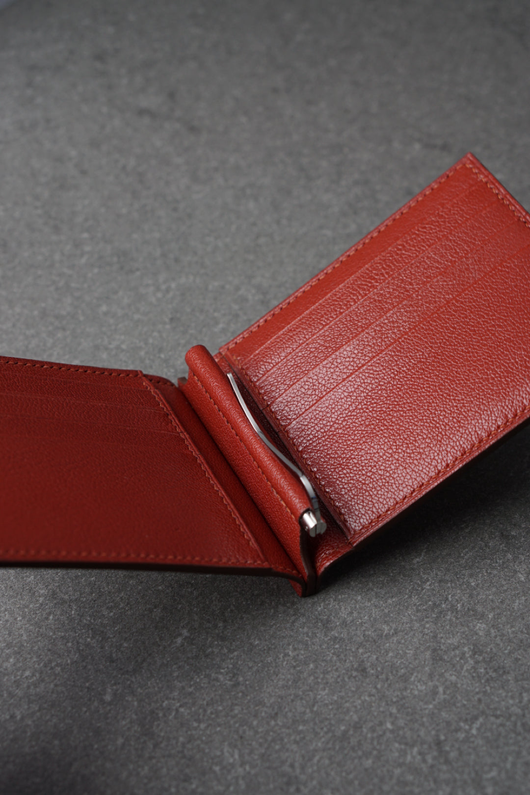 Portofel din piele lucrat 100% manual din piele grena