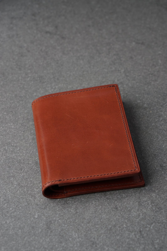 Portofel din piele lucrat 100% manual din piele maro deschis