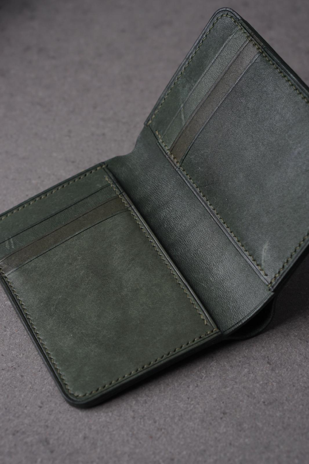 Portofel din piele lucrat 100% manual din piele MB Pellami Verde